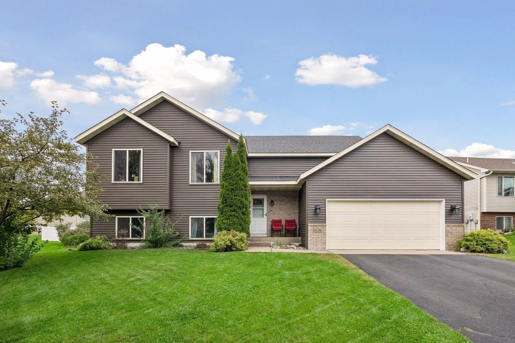 8676 Fairhill Lane, Monticello