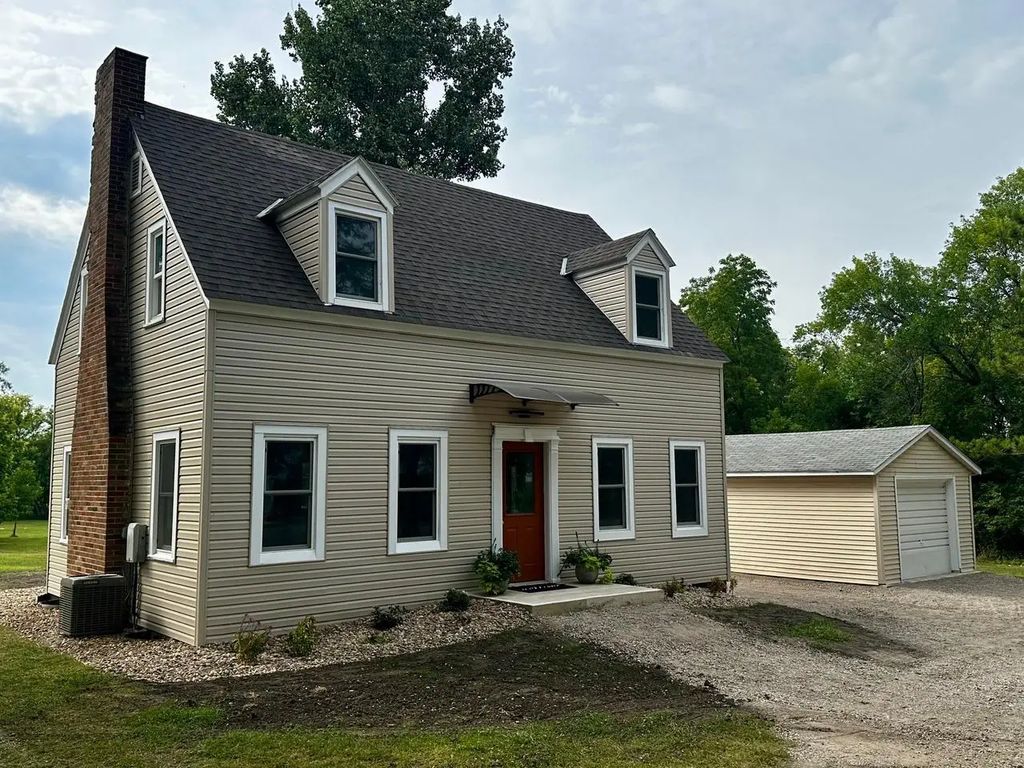 405 Main Street, Alberta