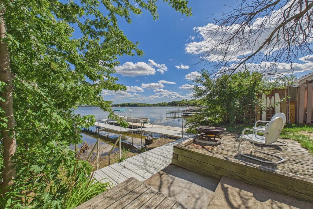 21327 Old Lake George Blvd, Oak Grove