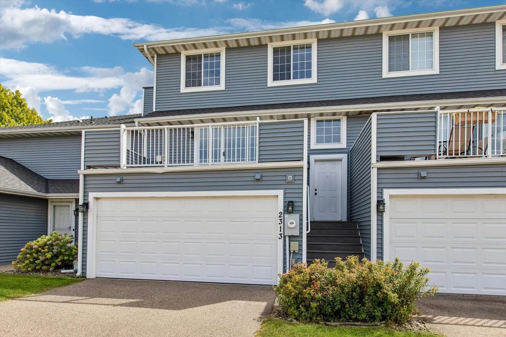 2313 117th Street E, Burnsville