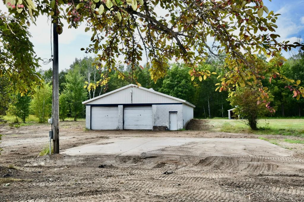 1747 Old Highway 23 N, Ogilvie