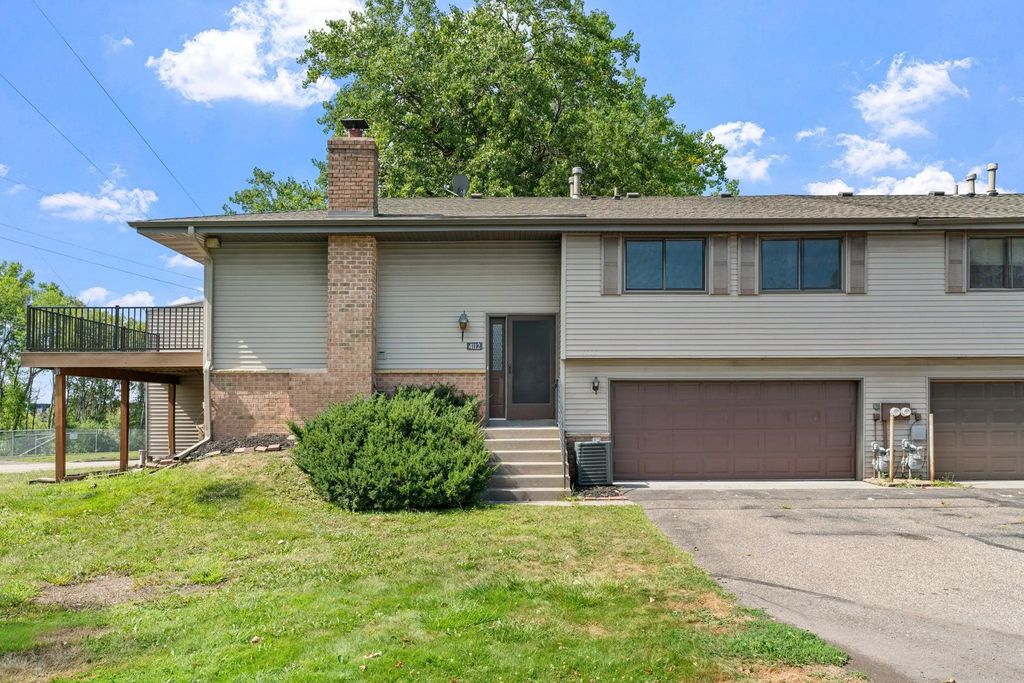 4112 Sylvia Lane S, Shoreview