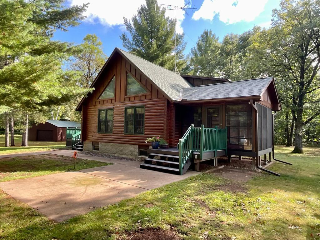 2225 Riverdale Road, Mora