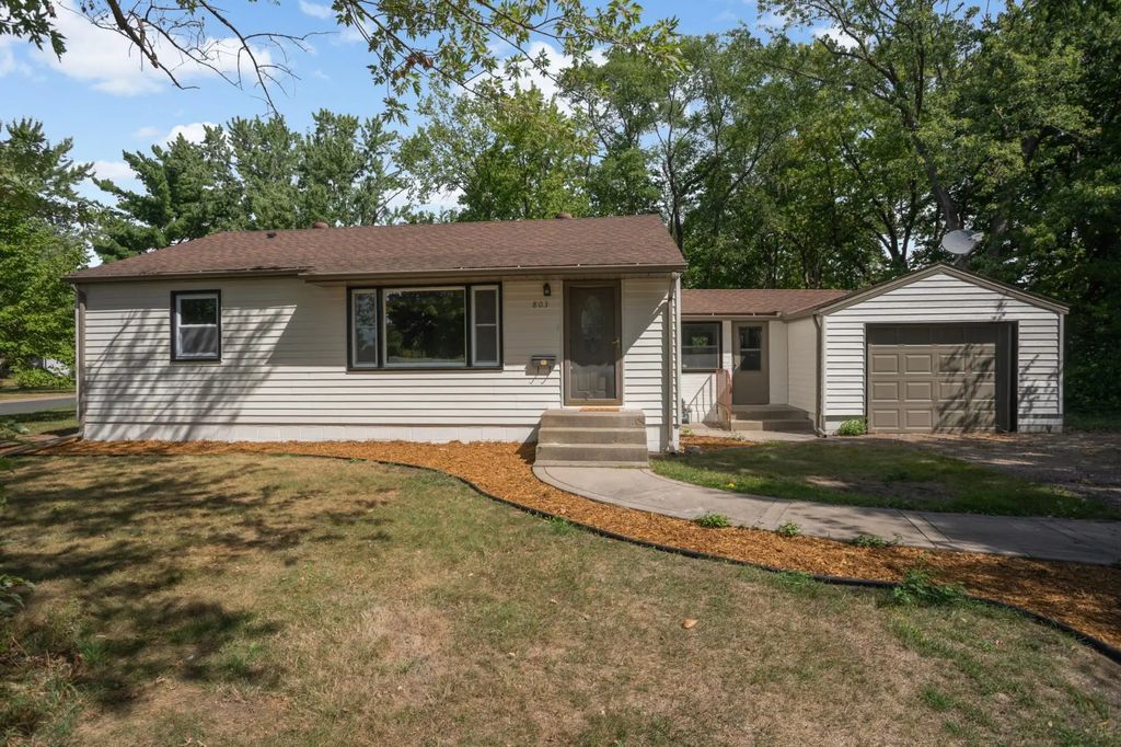 803 Birch Street, Anoka