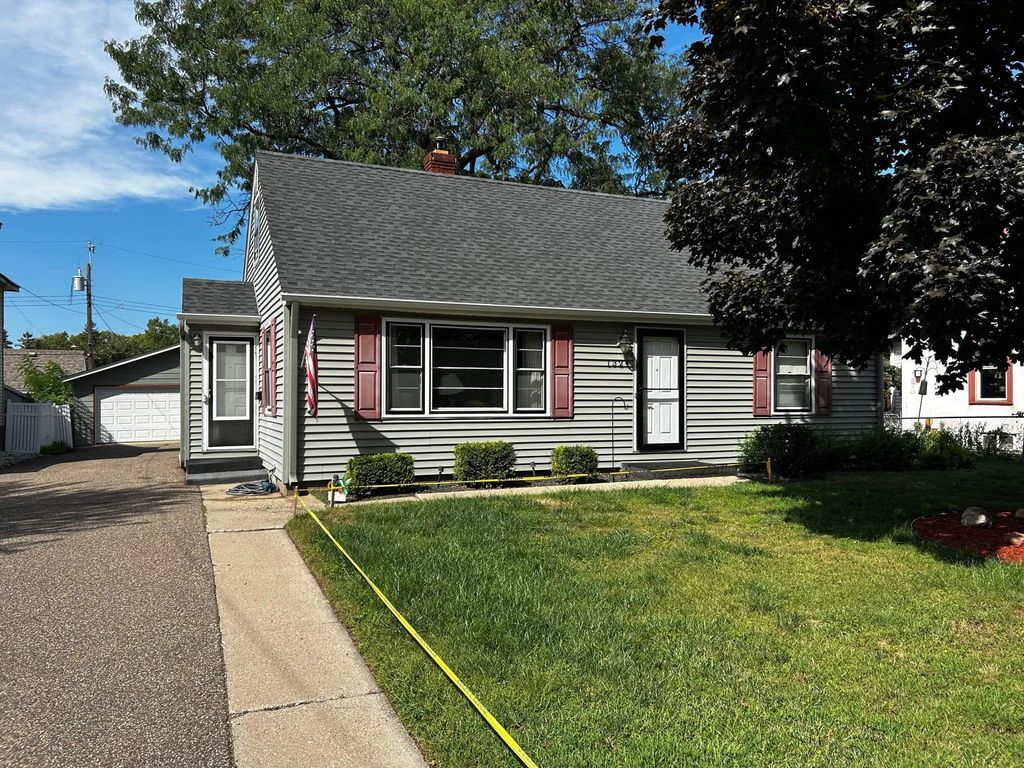 1324 Buchanan Street Ne, Minneapolis