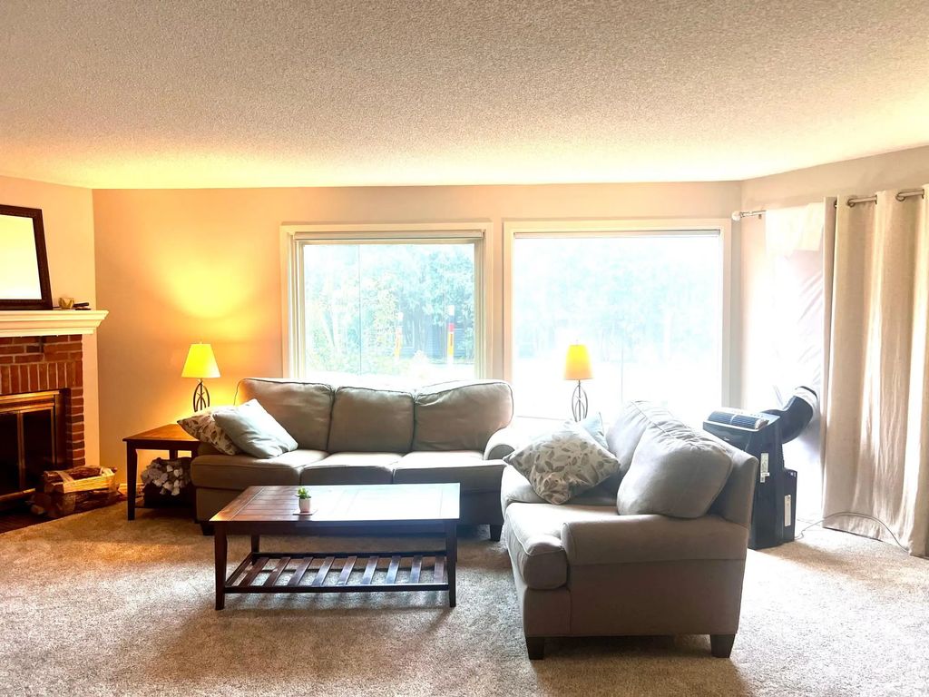 2495 Canabury Drive 134, Little Canada
