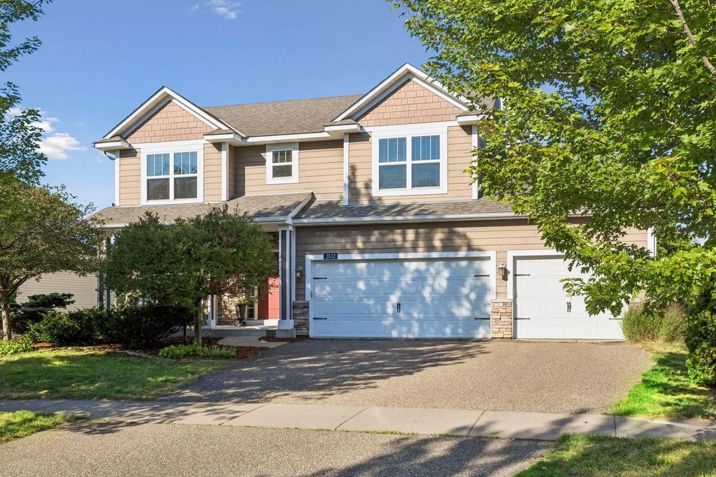 2832 Liberty Trail, Woodbury