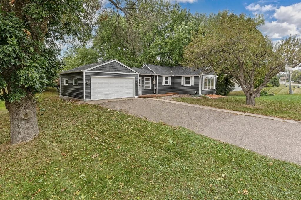 575 Hamel Road, Medina