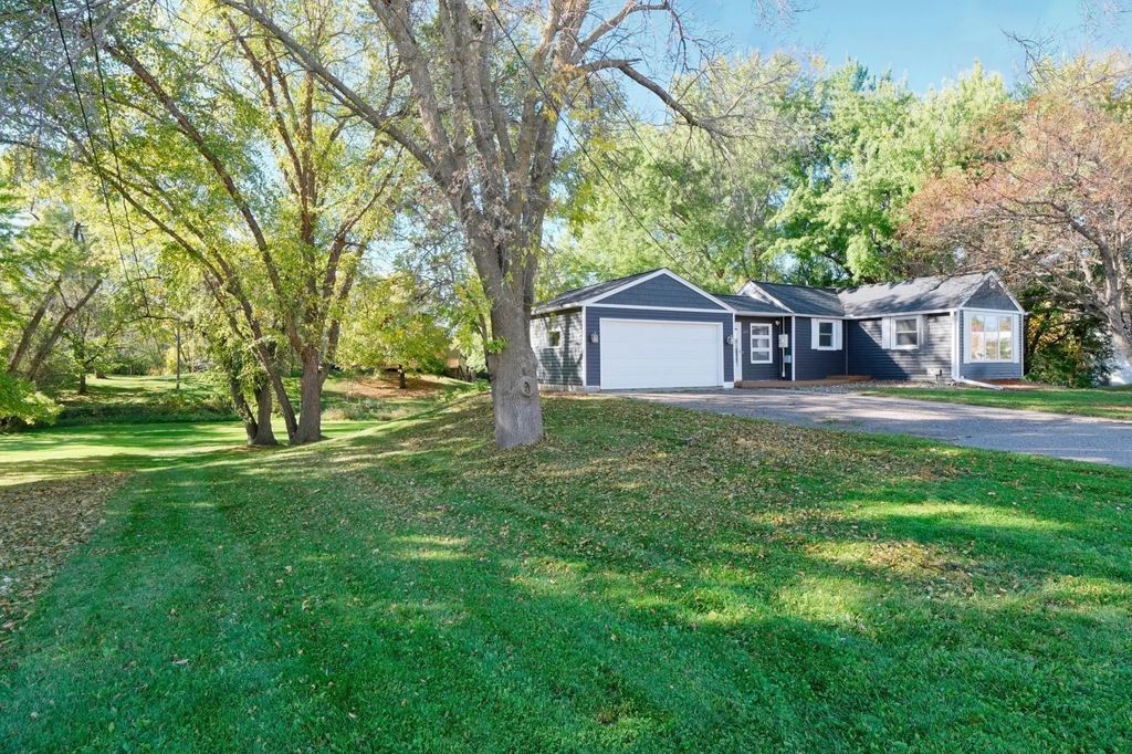 575 Hamel Road, Medina