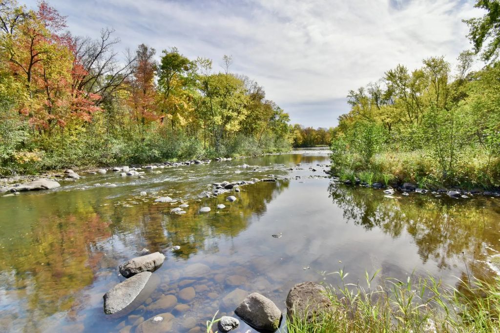 26622 Riverview Drive, Mora