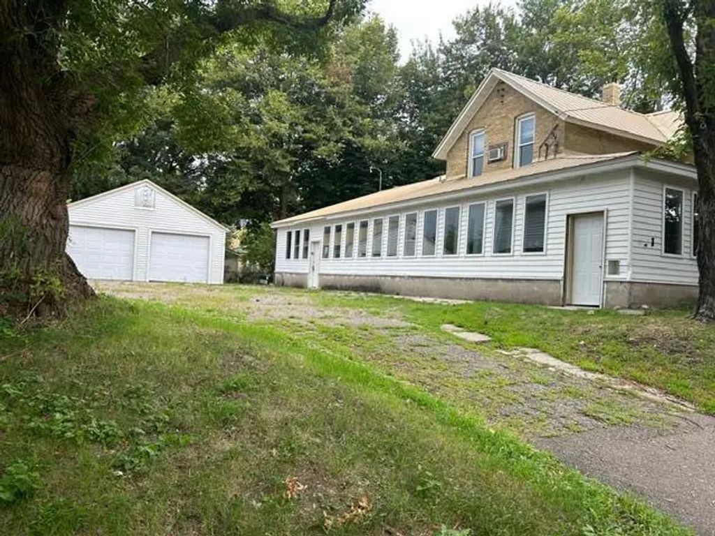 621 8th Avenue N, St Cloud