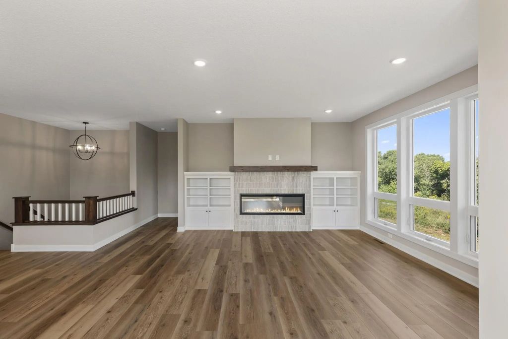 17852 Ellsworth Drive, Lakeville