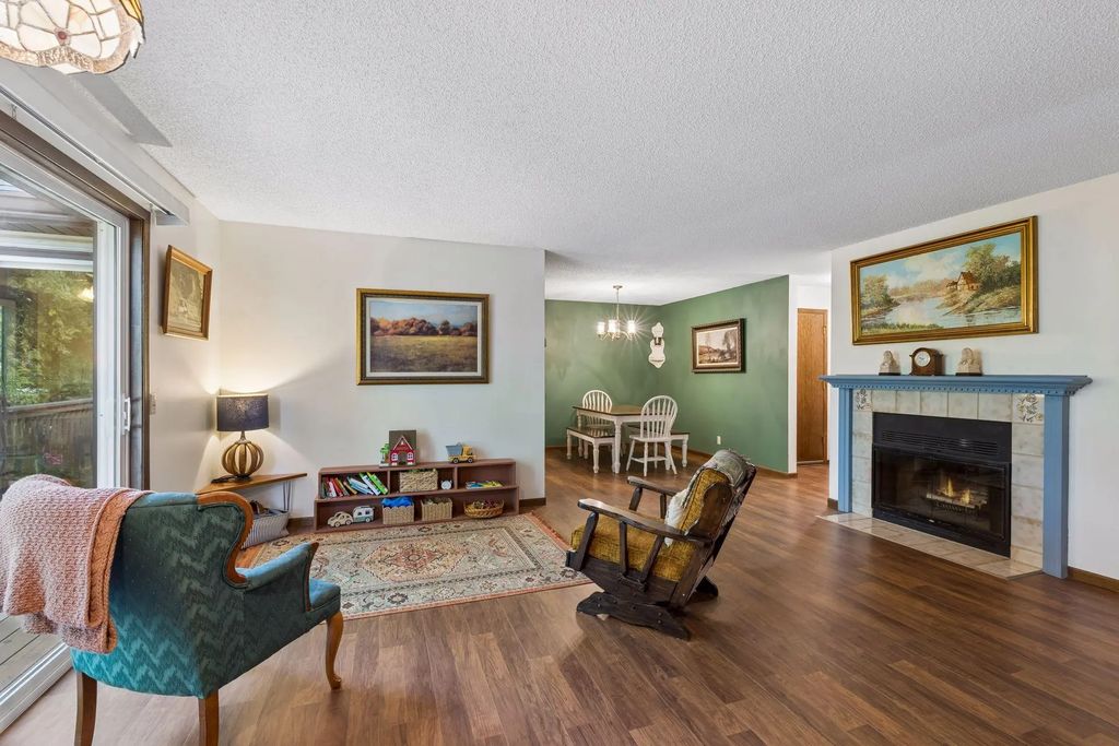 973 Greenhaven Drive, Vadnais Heights