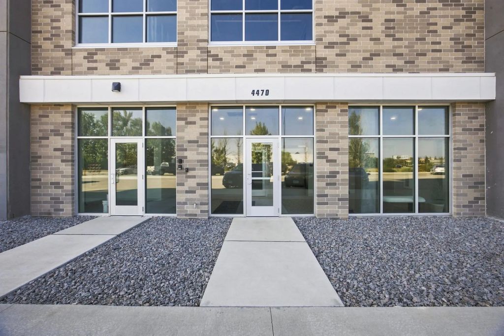 4470 24th Avenue S 703, Fargo