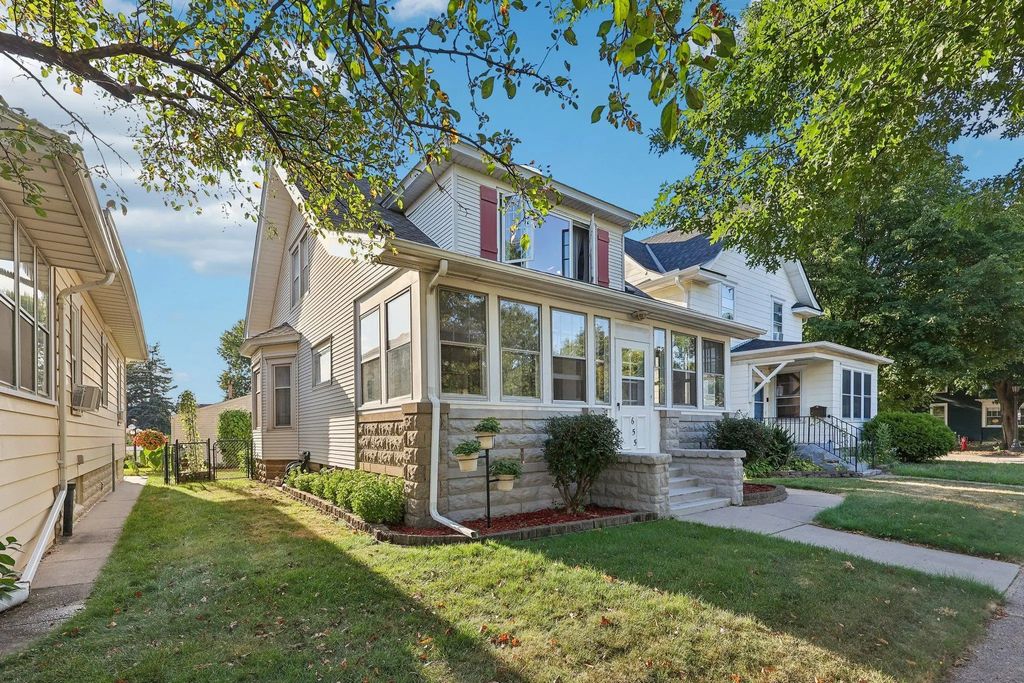 655 Simpson Street, Saint Paul