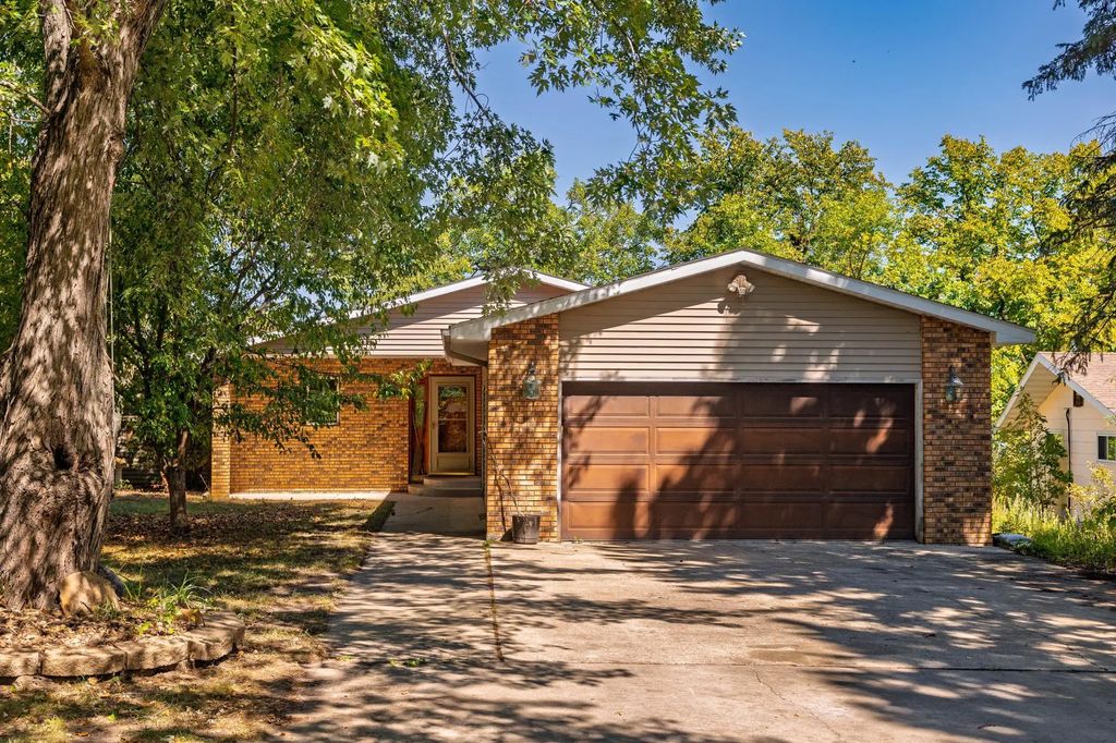 691 Brophy Shores Road Nw, Alexandria