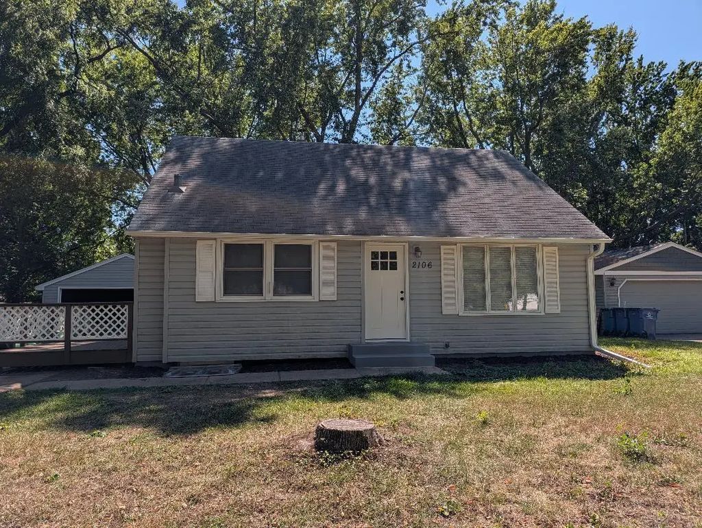 2106 Richard Avenue, White Bear Lake