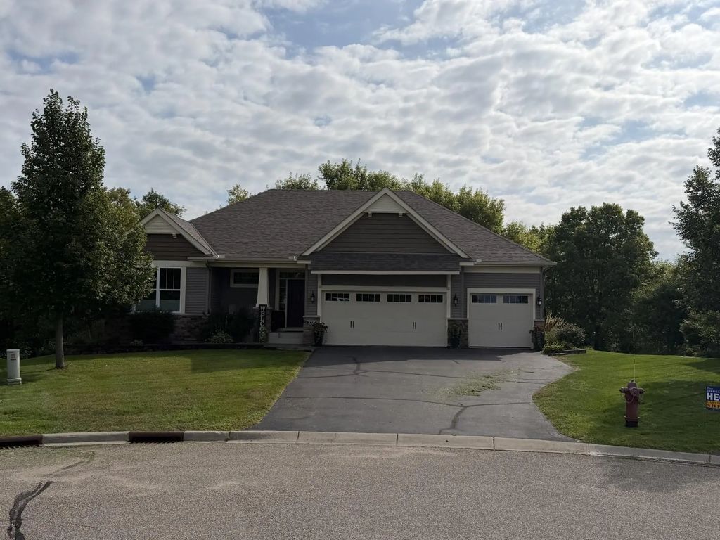 2225 Lake Circle, Victoria