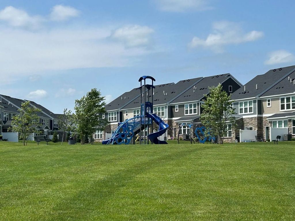 17985 Genoa Drive, Lakeville