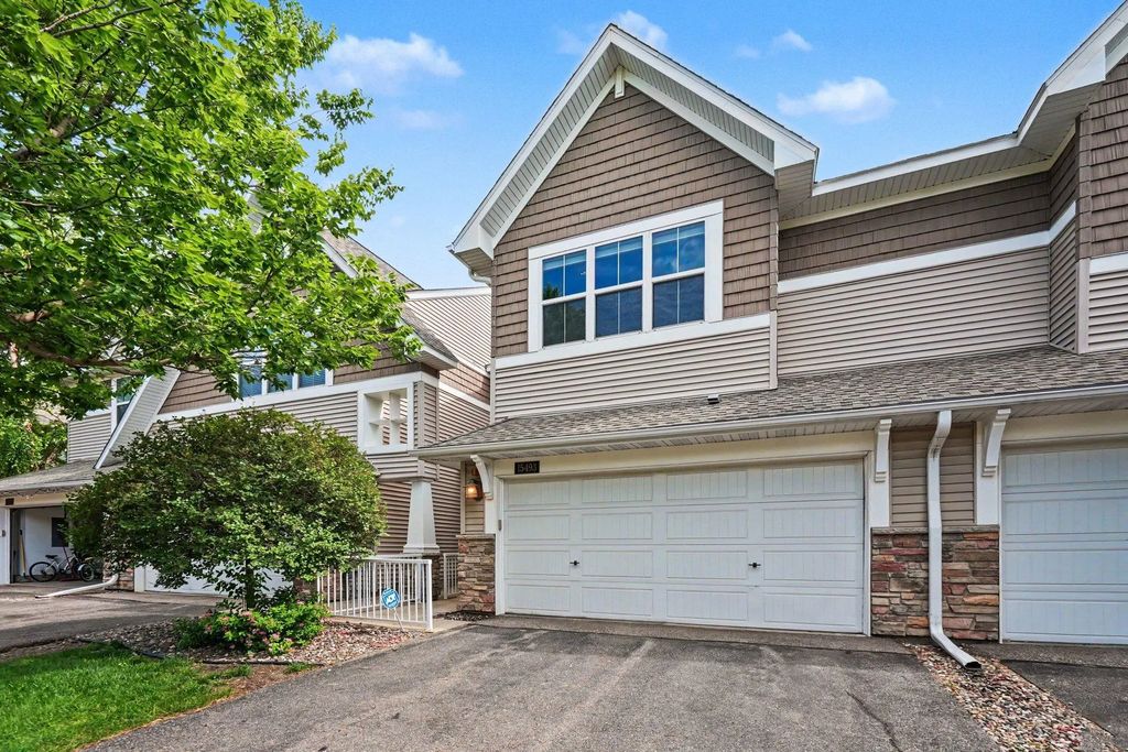 15493 June Grass Lane, Eden Prairie