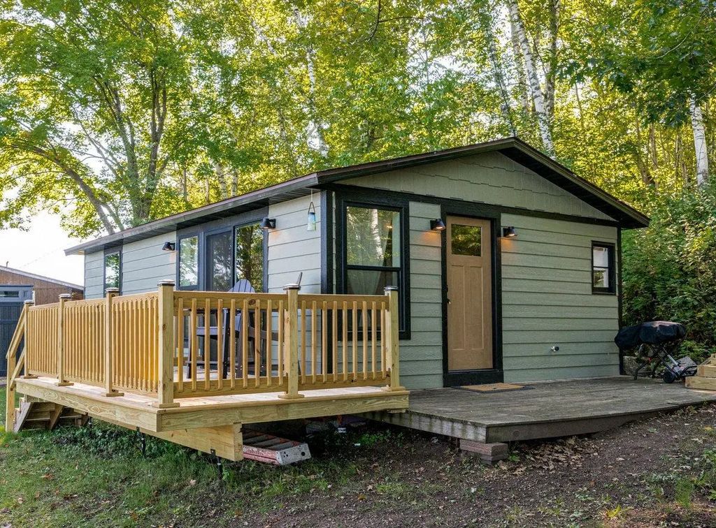 1508 Long Lake Road, Sawyer