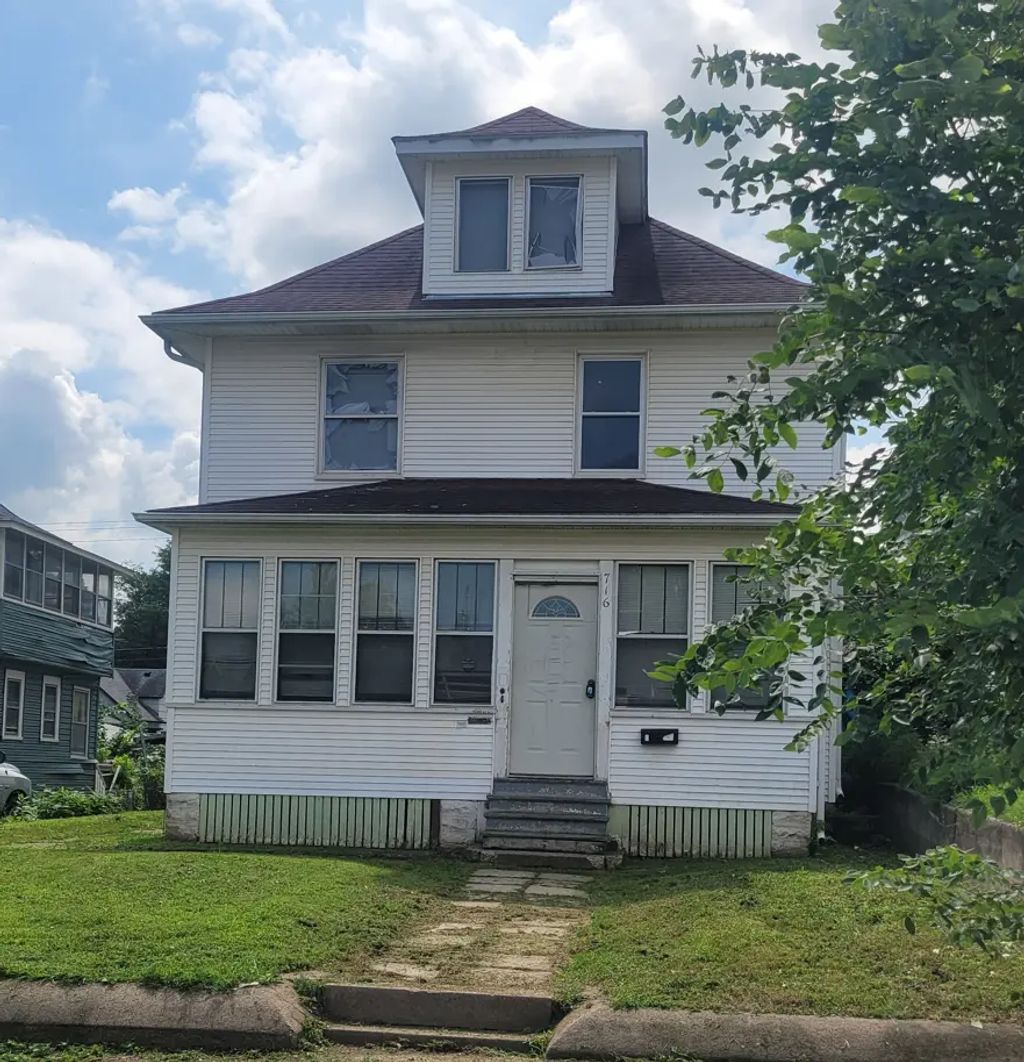 716 Rose Avenue E, Saint Paul