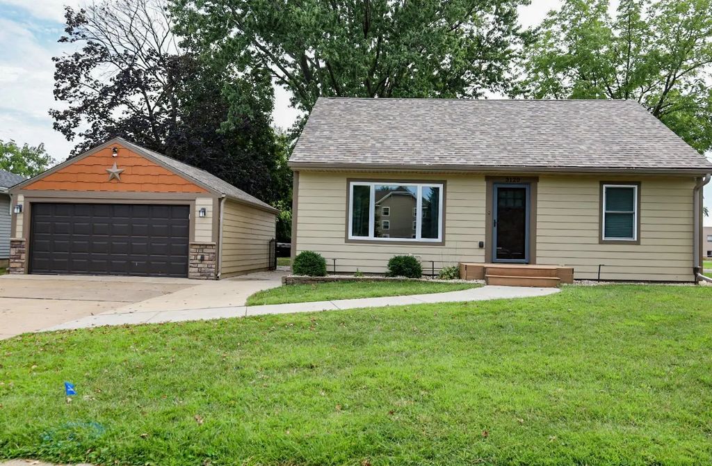 3120 Lower 147th Street W, Rosemount