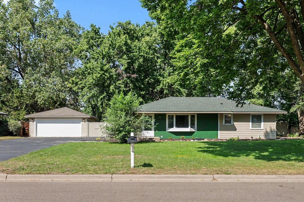 6550 81st Street S, Cottage Grove