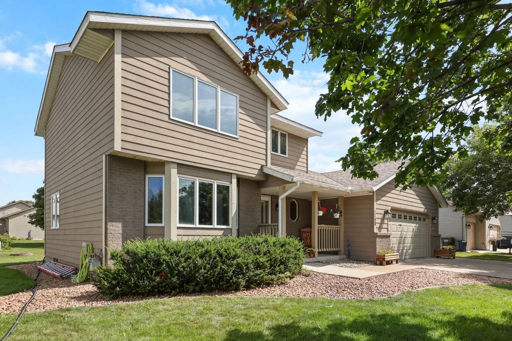 1708 Louden Avenue N, Glencoe