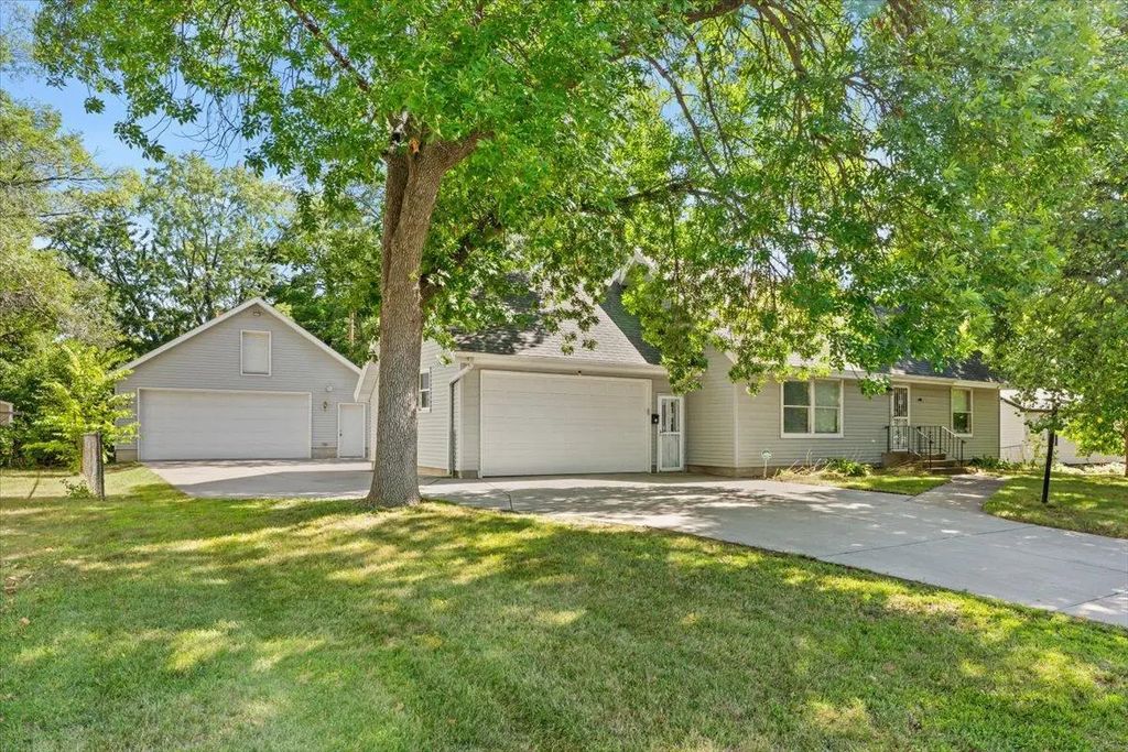 1284 12th Avenue N, St Cloud
