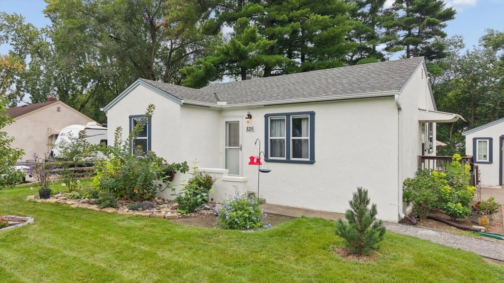 826 Cross Street, Anoka