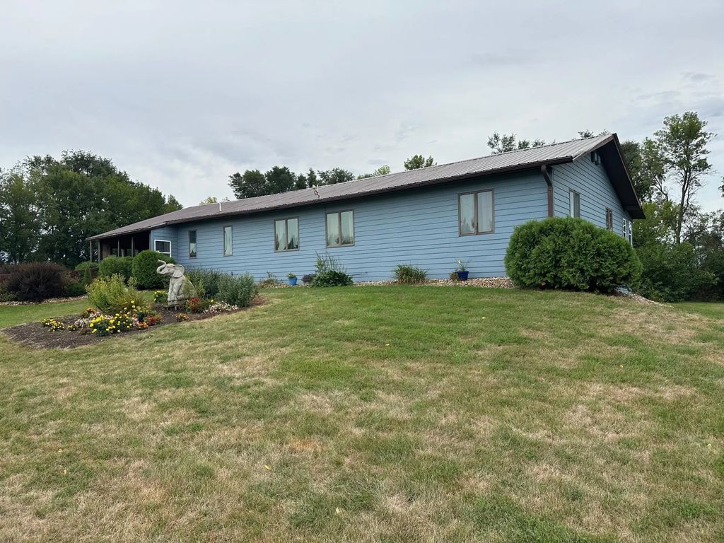 96 200th Avenue, Fulda