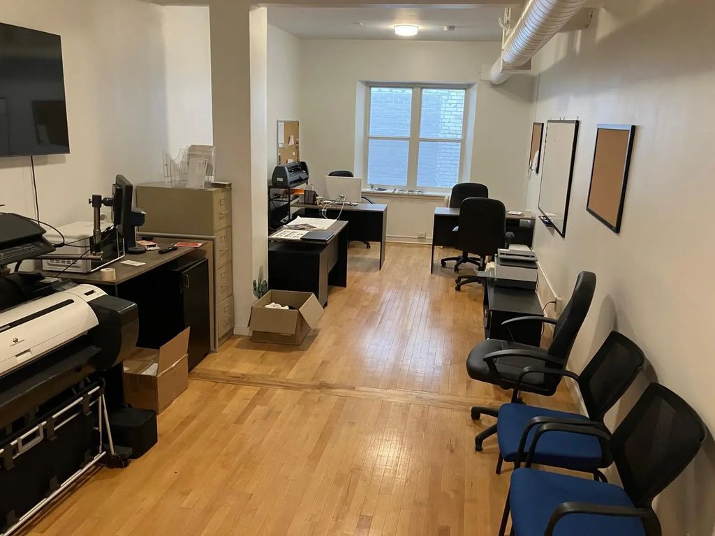 1404 W Lake Street 207, Minneapolis