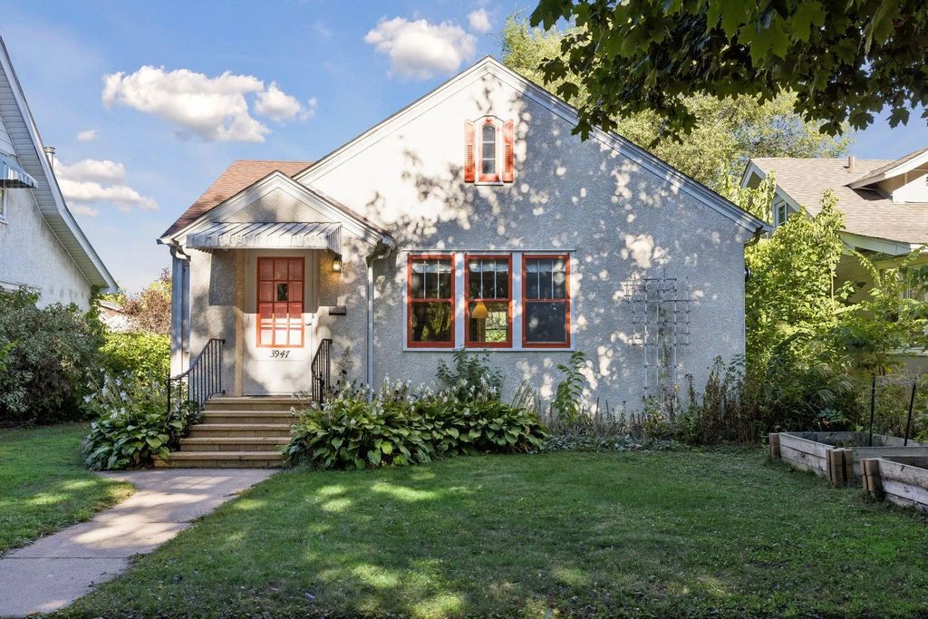 3947 Snelling Avenue, Minneapolis