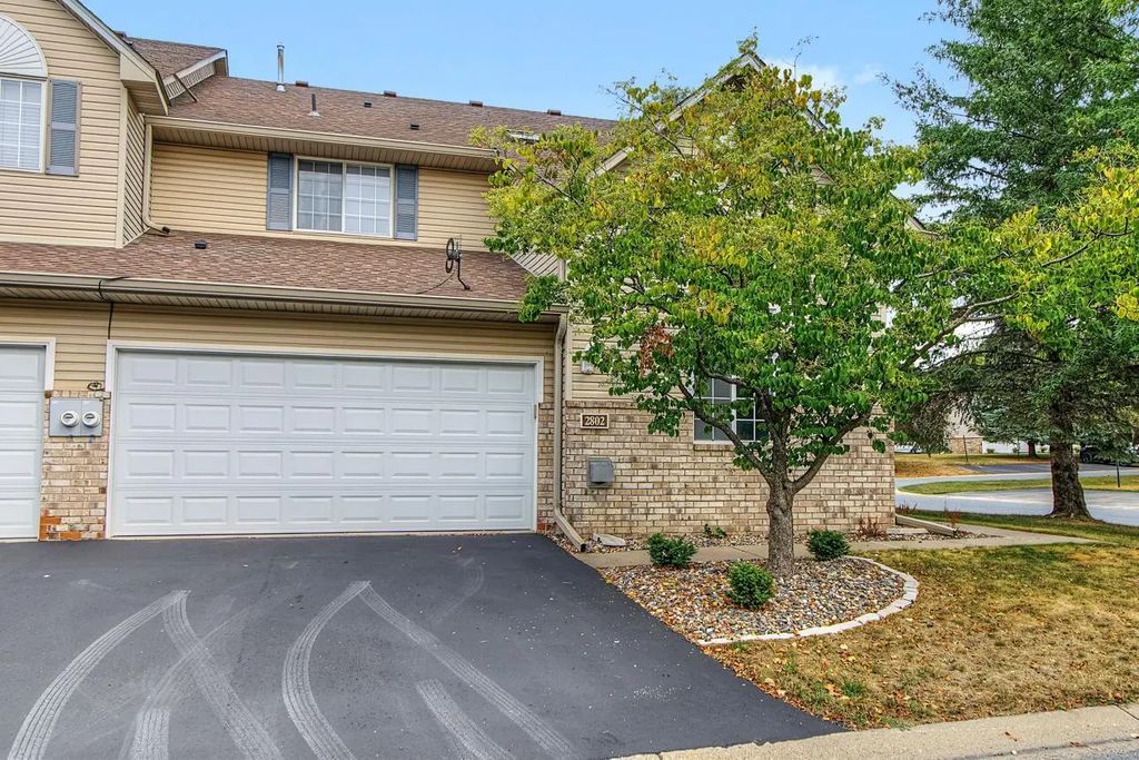 2802 Mallard Drive, Woodbury