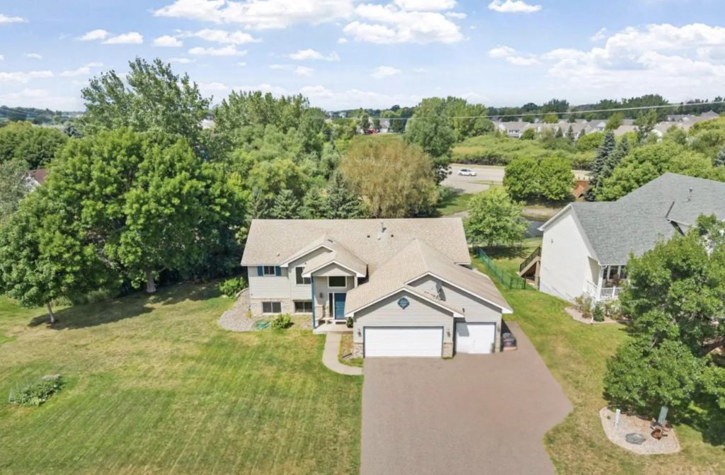 18566 96th Place N, Maple Grove