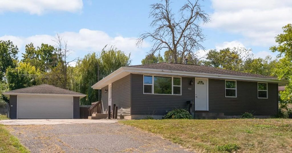 9041 Northwood Circle, New Hope