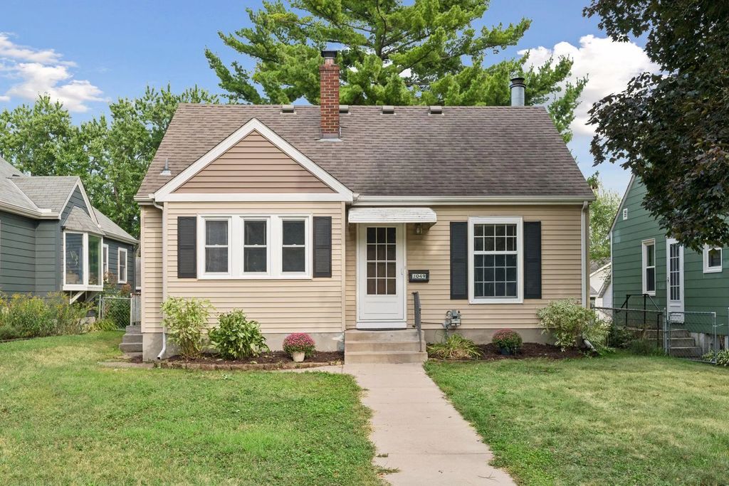 3049 Edgewood Avenue S, St Louis Park