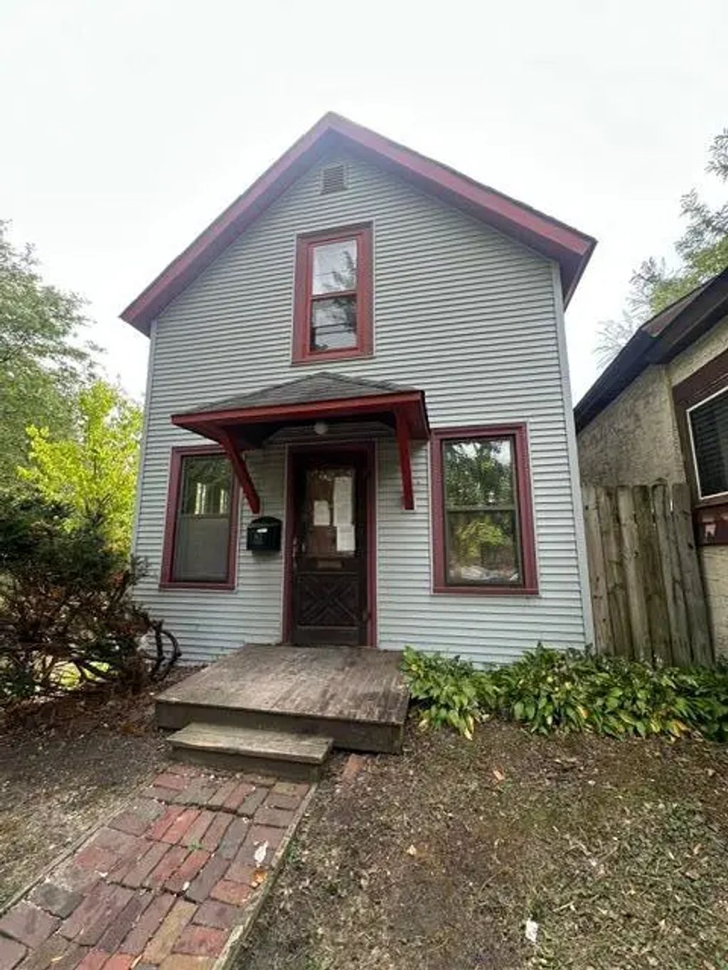 162 Forbes Avenue, Saint Paul