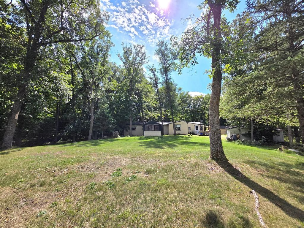 10591 Boot Lake Road, Frazee