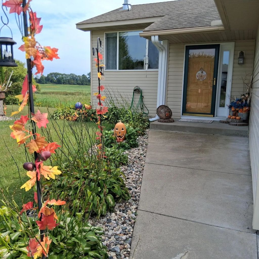 1027 Meadow Street, Cologne