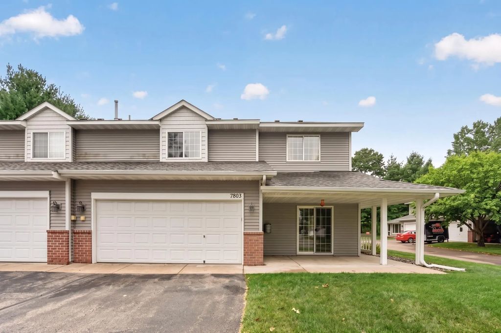 7803 Oak Court, Lino Lakes