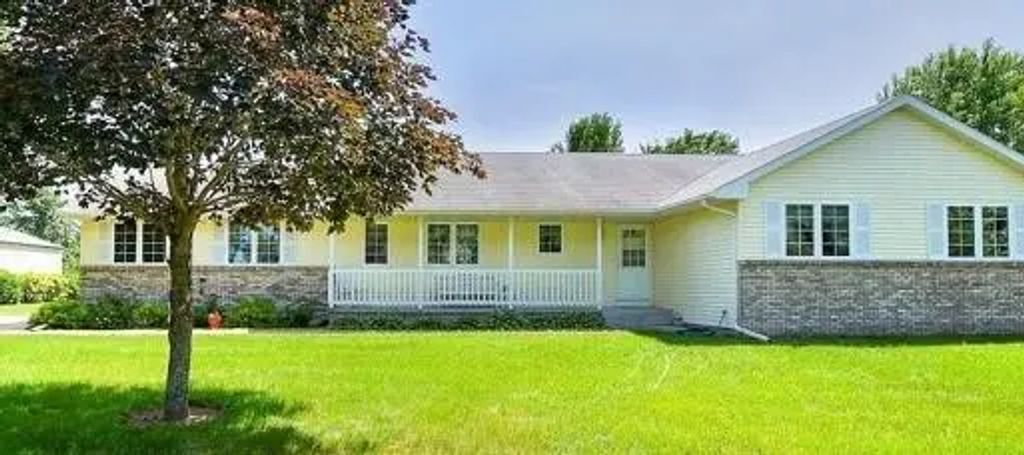 13295 Saint Croix Trail, North Branch