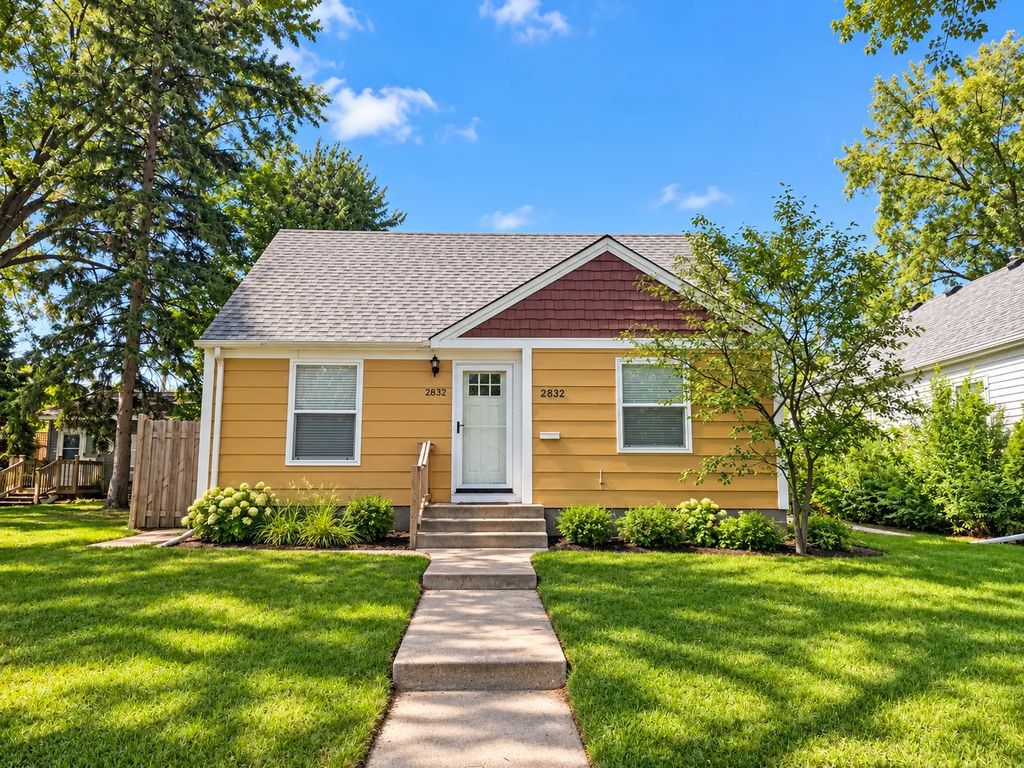 2832 Florida Avenue S, St Louis Park