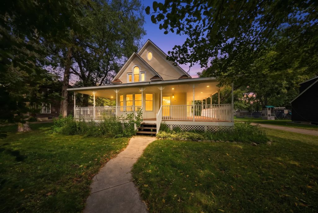 317 8th Street, Farmington