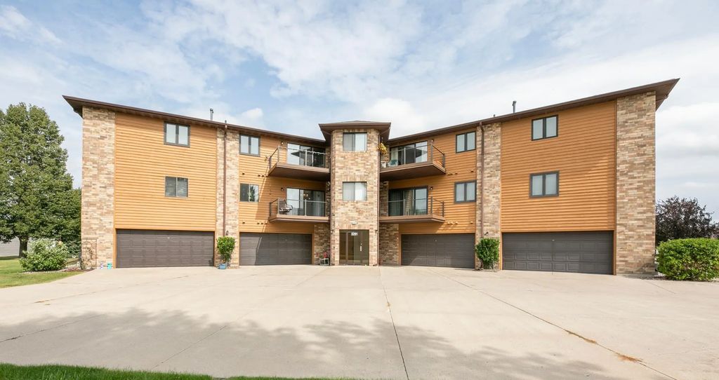3201 14th Street S 203, Moorhead