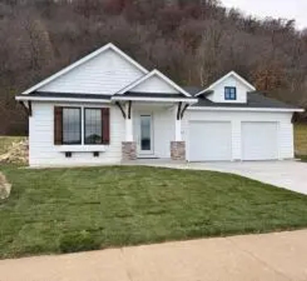 2563 Clubhouse Drive, Lake City