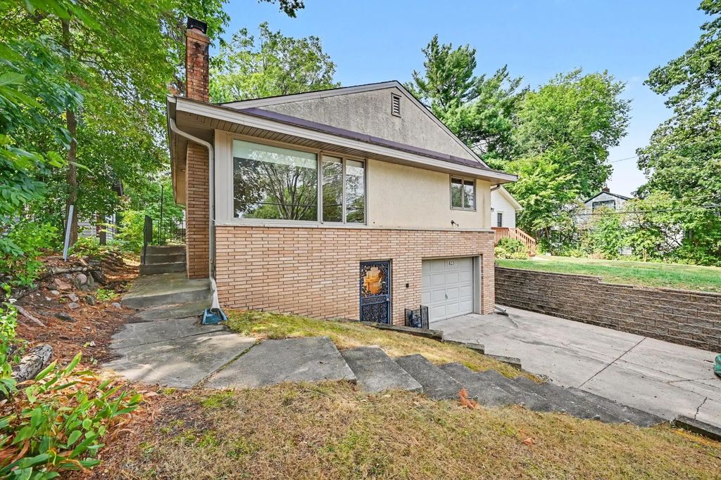 623 Griggs Street S, Saint Paul