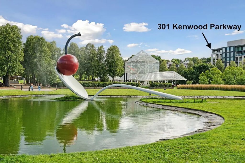 301 Kenwood Parkway 502, Minneapolis