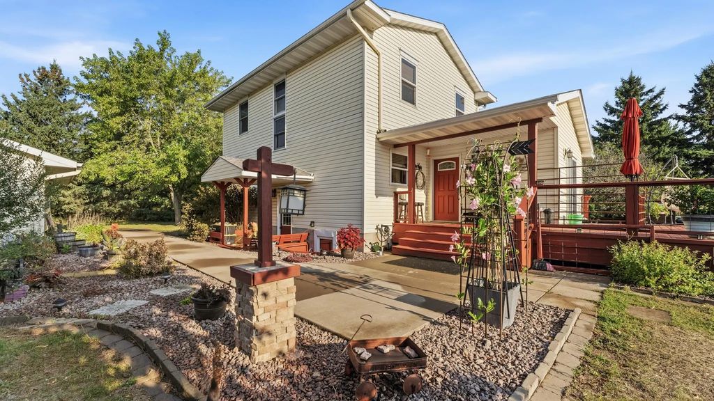 25921 Jivaro Street Nw, Isanti